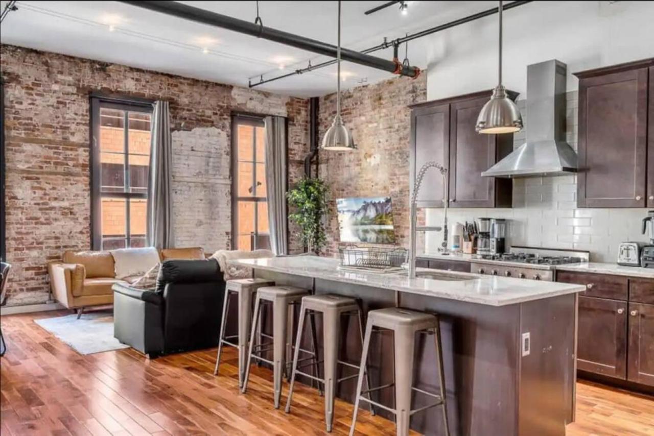 30 S 7th St Unit 3 Luxurious Million Dollar Elevator Parking Location *