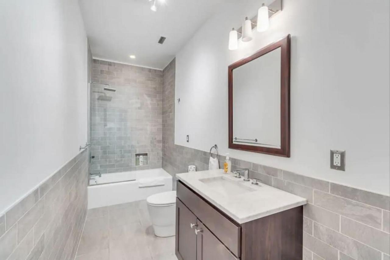 Holiday home 30 S 7th St Unit 3 Luxurious Million Dollar Elevator Parking Location Philadelphia